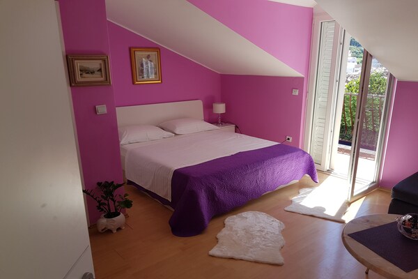 Studio met balkon en zeezicht in Lapad, 400m van strand - thumbnail 3