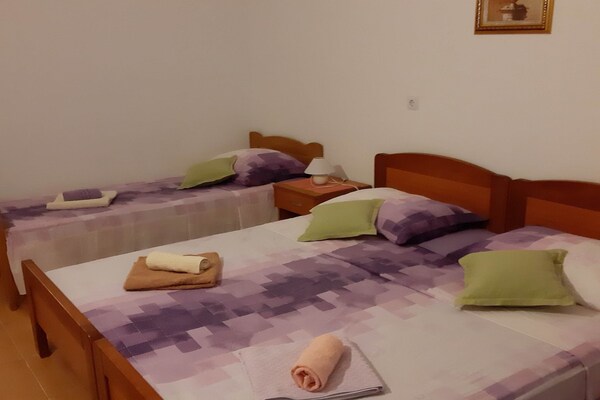 Appartement met zeezicht en terras in Saplunara · 3 pers. - thumbnail 2