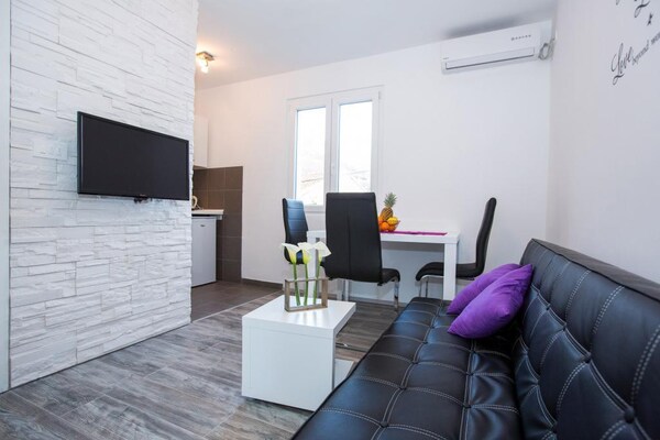Villa Roza: Romantisch appartement met balkon en zwembad nabij Dubrovnik - thumbnail 4