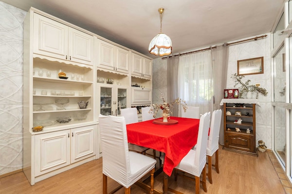 Villa Desin: Ruim appartement met 3 slaapkamers, terras en zwembad in Molunat - thumbnail 3