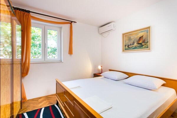 Sfeervol appartement op 300m van het strand, dichtbij oude centrum Dubrovnik - thumbnail 2