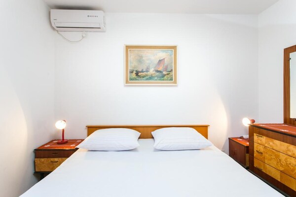 Sfeervol appartement op 300m van het strand, dichtbij oude centrum Dubrovnik - thumbnail 3