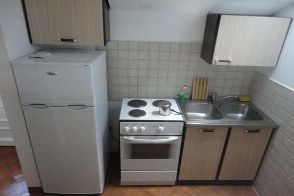 Tweekamerappartement met zeezicht en balkon op 100m van strand in Slano - thumbnail 6