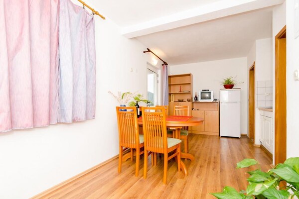 Appartement direct aan zee met prachtig uitzicht in Zuronja, Peljesac - thumbnail 5