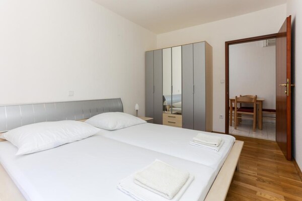 Appartement met balkon en zeezicht nabij Dubrovnik, 200m van het strand - thumbnail 6