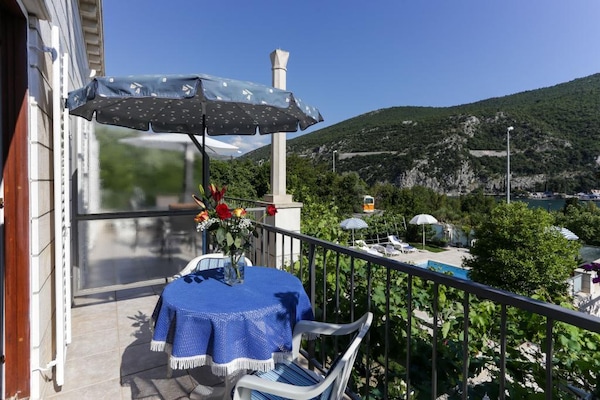 Kamer met balkon en zeezicht nabij Dubrovnik - thumbnail 6