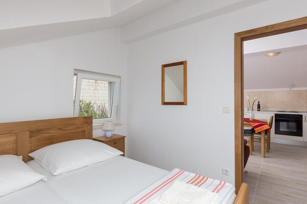 Knus appartement voor 3 bij Dubrovnik met zwembad, 200m van strand - thumbnail 4