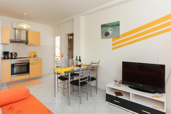 Gezellig appartement met terras in Babin Kuk, 3,5 km van Dubrovnik oude stad - thumbnail 2