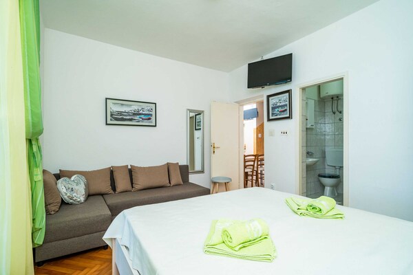 Two-Bedroom Apartment with Terrace - Apartments Nikolina, Lumbarda - thumbnail 5