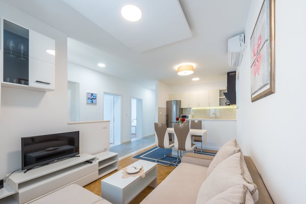 Rustiek appartement met balkon en zeezicht op Babin Kuk, vlakbij strand - thumbnail 6