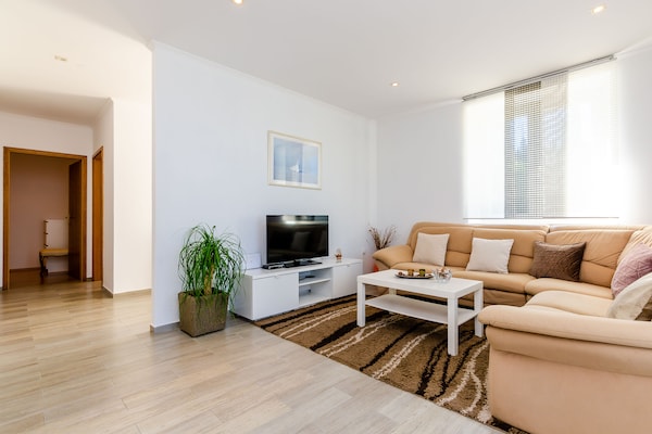 Villa Oasis Cypress in Cilipi: Rust en luxe met eigen zwembad - thumbnail 3