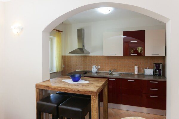Sfeervol appartement met patio en gedeeld zwembad nabij Dubrovnik - thumbnail 5
