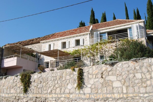 Villa Tony: Ruime duplex met privézwembad en zeezicht in Orasac - thumbnail 2