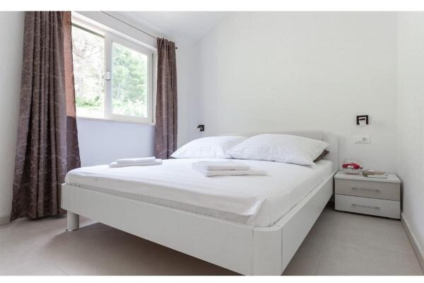 Appartement met zeezicht op Pelješac: 2 slaapkamers, balkon, 200m van strand - thumbnail 5