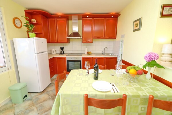 Comfortabel appartement met zeezichtterras in Drače, Pelješac - thumbnail 6
