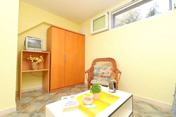 Comfortabel appartement met zeezichtterras in Drače, Pelješac - thumbnail 4
