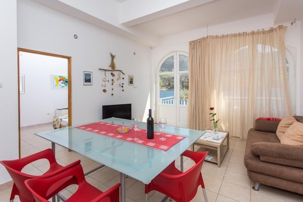 Apartments Bezek - Two bedroom Apartment with Sea View - thumbnail 4