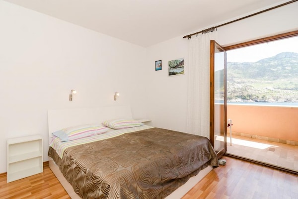 Apartments Bezek - Studio Apartment with Sea View - thumbnail 4