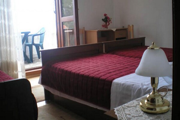 Dubbele kamer met balkon en uitzicht op zee op het eiland Mljet - thumbnail 1