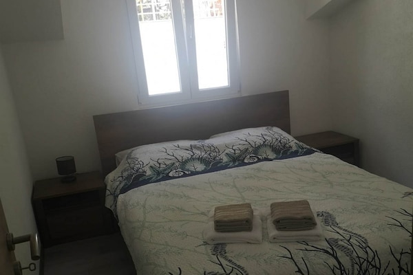 4-persoons appartement met terras in Pucisca, Brac - thumbnail 2