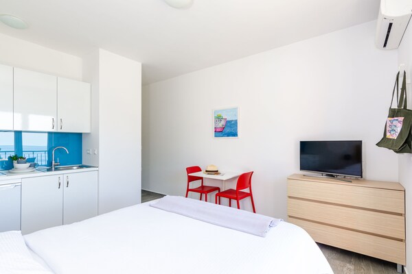 Studio No.7 met zeezicht en balkon in Cavtat, 600m van het strand - thumbnail 3
