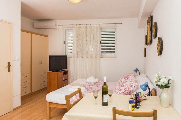 Compacte studio voor 2 personen, op loopafstand van het oude Dubrovnik - thumbnail 6