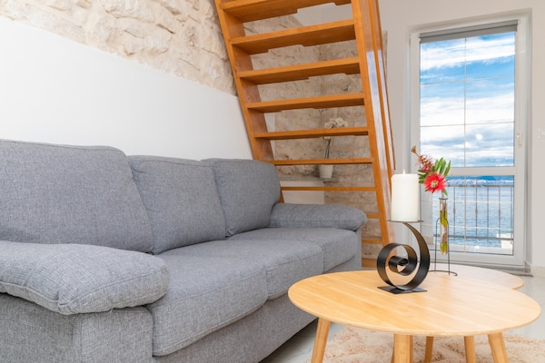 Appartement aan het strand in Sutivan met zeezicht - thumbnail 2