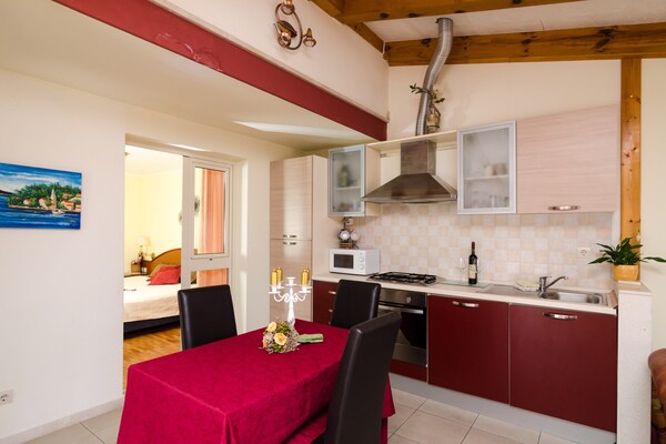 Licht appartement met 2 slaapkamers, gedeeld terras en zeezicht in Cavtat - thumbnail 6