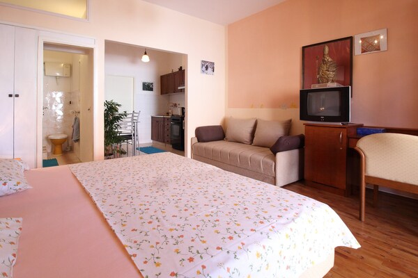 Comfort Studio met Patio & Tuinzicht op 600m van Strand in Cavtat - thumbnail 5