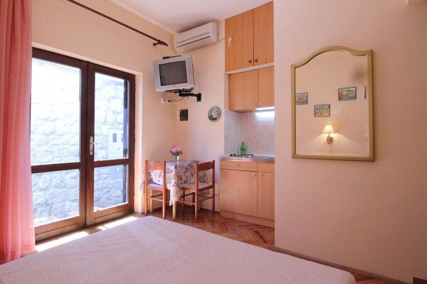 Knusse studio in Cavtat, vlak bij strand en historisch centrum - thumbnail 4