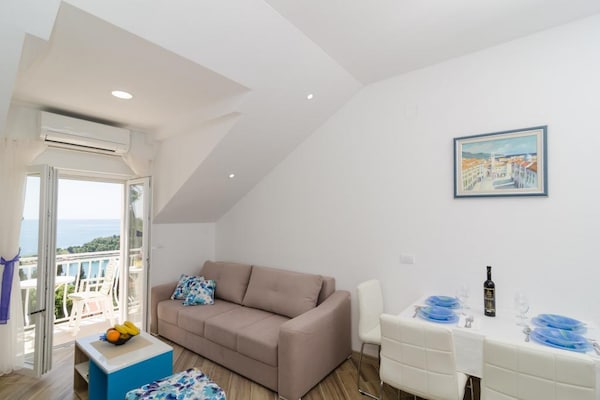 Op 800 m van zee: Luxe appartement in Mlini met zeezicht - thumbnail 6