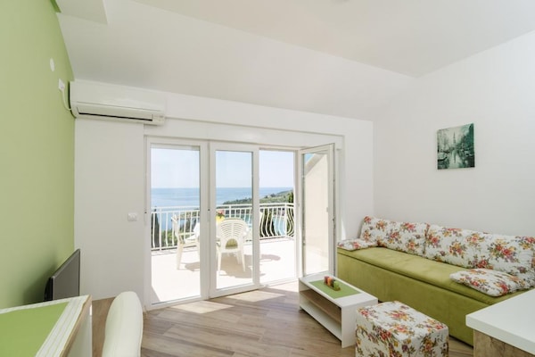 4-persoons appartement met zeezicht in Mlini · 35 m² - thumbnail 5
