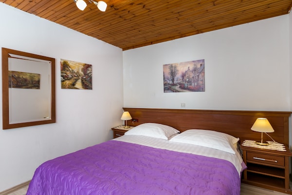Knusse kamer met zwembad en terras op loopafstand van Oude Stad Dubrovnik - thumbnail 2