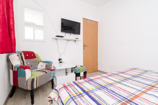 Appartement aan zee in Saplunara met gedeeld terras en uitzicht op de Adriatische Zee - thumbnail 6