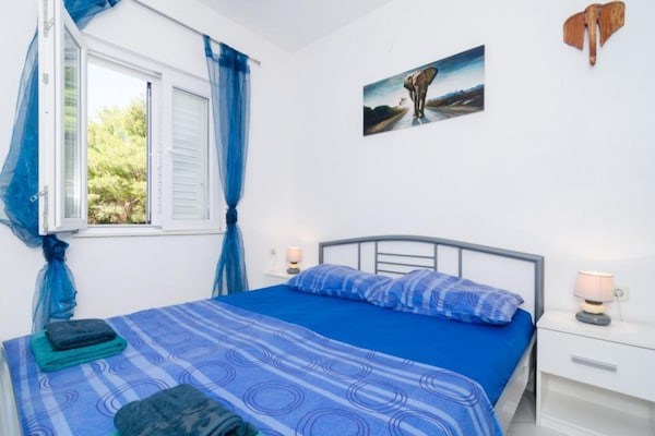 Studio aan zee op Mljet: gedeeld terras en uitzicht op de Adriatische Zee - thumbnail 6
