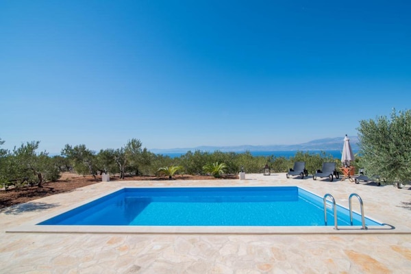 6-persoons villa met privézwembad in Supetar, Brač - thumbnail 5
