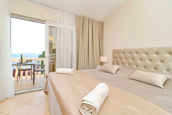 Ruime 2-kamer suite met balkon en zeezicht in Orebic - thumbnail 3