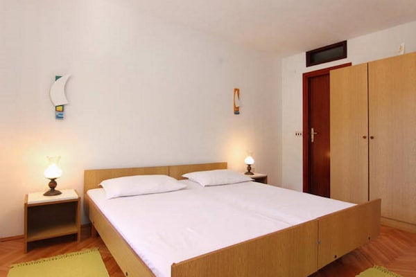 2-persoons appartement in Bol op 300 m van het strand - thumbnail 4