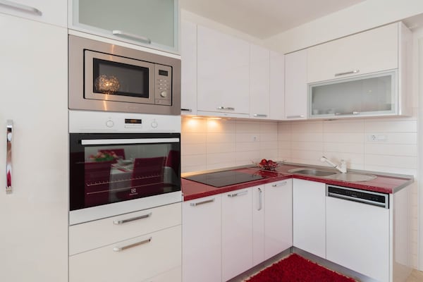 Op 500 m van het strand: Ruim appartement in Supetar voor 4 personen - thumbnail 6