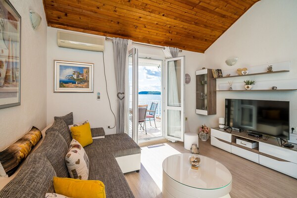 Tweekamerappartement met balkon en zeezicht aan de Adriatische kust bij Dubrovnik - thumbnail 3