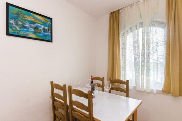 Appartement met zeezicht en terras op Čiovo, vlakbij Trogir - thumbnail 3