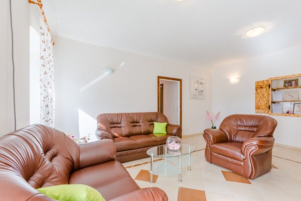 Modern driekamerappartement in het hart van Nerežišća, eiland Brač - thumbnail 5