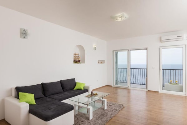 2-persoons appartement in Cavtat met balkon en zeezicht - thumbnail 2