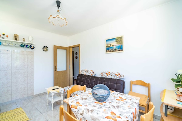 Ruim appartement met 3 slaapkamers en terras in Gruda - thumbnail 2