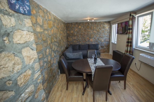 Aan het strand: Rustgevend appartement in Mokosica met zeezicht - thumbnail 4