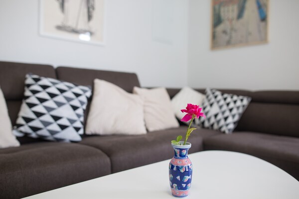 Knus appartement met gedeeld terras, vlakbij strand Bellevue in Dubrovnik - thumbnail 4