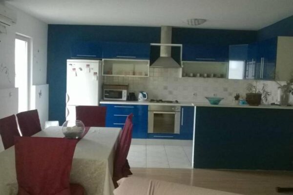 Appartement Roksy: ruim 2-kamerappartement met terras en zeezicht in Supetar - thumbnail 6