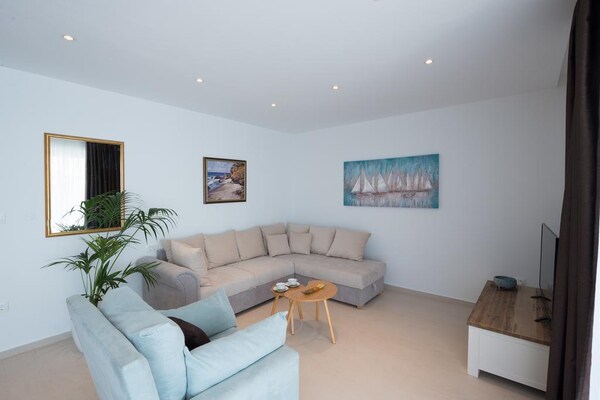 Appartement met balkon en zeezicht nabij het strand van Dubrovnik - thumbnail 2