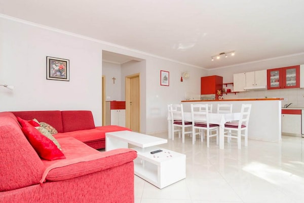Aan zee: Ruim appartement in Saplunara voor 6 personen - thumbnail 5