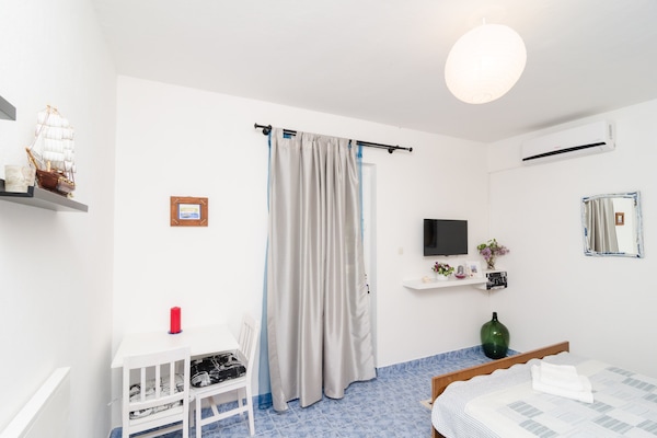 Romantisch appartement met zeezichtterras in de stille baai van Okuklje - thumbnail 3